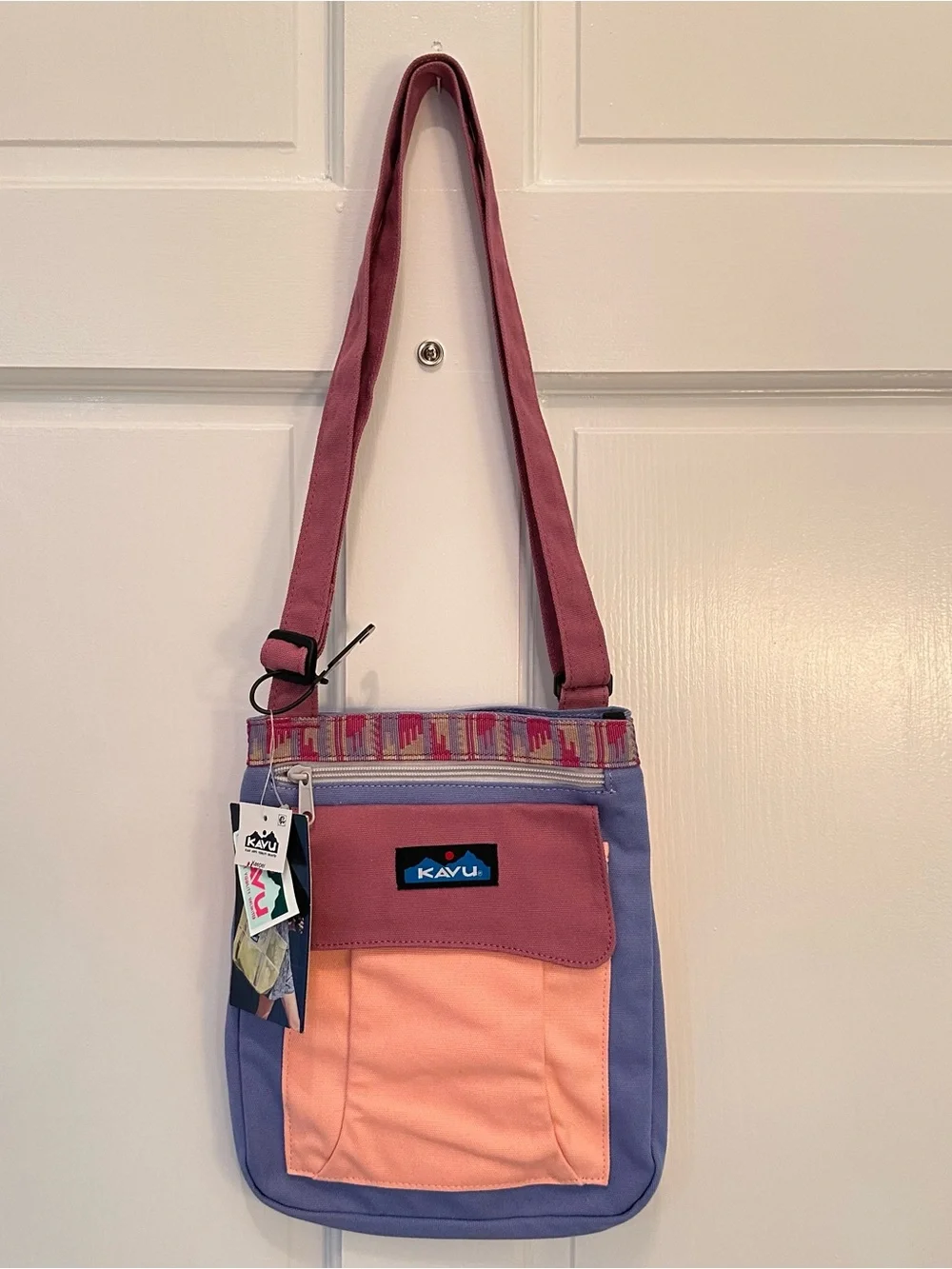 Kavu Keeper Fruit Frenzy Crossbody Bag 2023 917-2228 Peach Blue Plum